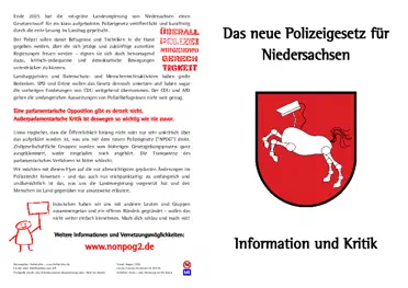 Seite aus einem Falzflyer mit dem Titel „Das neue Polizeigesetz in Niedersachsen: Information und Kritik“. Auf der Titelseite ist eine parodierte Version des Niedersachsen-Wappens mit einem Roboter-Pferd, dessen Kopf durch eine Überwachungskamera ersetzt wurde. Zu sehen ist zudem eine Strichzeichnung von einer Person, die ein Schild hält. Der restliche Text ist nicht lesbar.